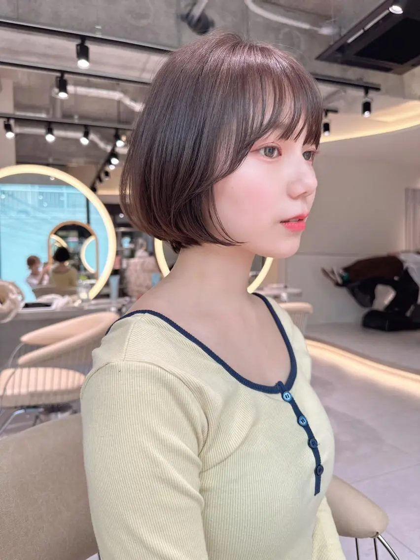 ミディアム カラー かえ🩶韓国ボブ🎀 透明感カラー🥣のヘアスタイル