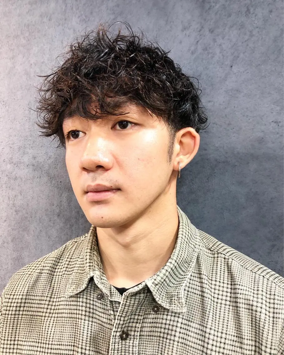パーマ ヘアアレンジ メンズ マッシュ メンズパーマ 波巻きパーマ カット パーマ トリートメント ヘアセット メンズ特化✂️栗原 侑也のヘアスタイル