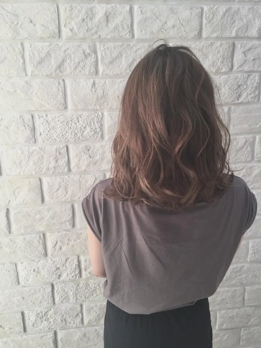 ミディアム YU YAのヘアスタイル