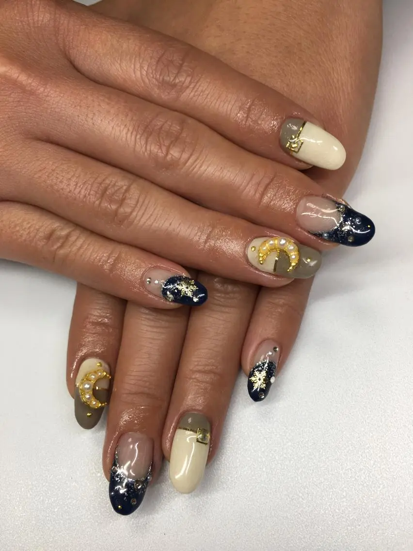 ネイル ハンドネイル glow_ nailのネイルデザイン