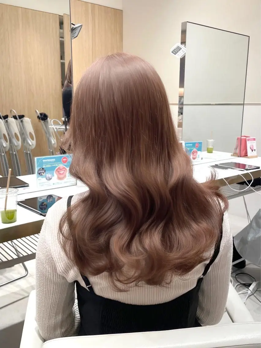 セミロング カラー ヘアアレンジ ベージュカラー レイヤーカット 🤎小顔レイヤー /ベージュ🤎友香のヘアスタイル