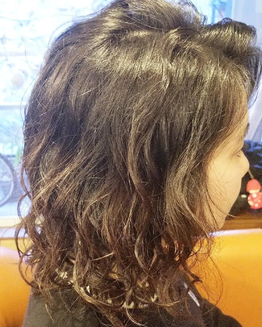 ミディアム パーマ ミディアムパーマ 外国人風カラー レイヤーカット カット パーマ spa hair ark 富井直美のヘアスタイル