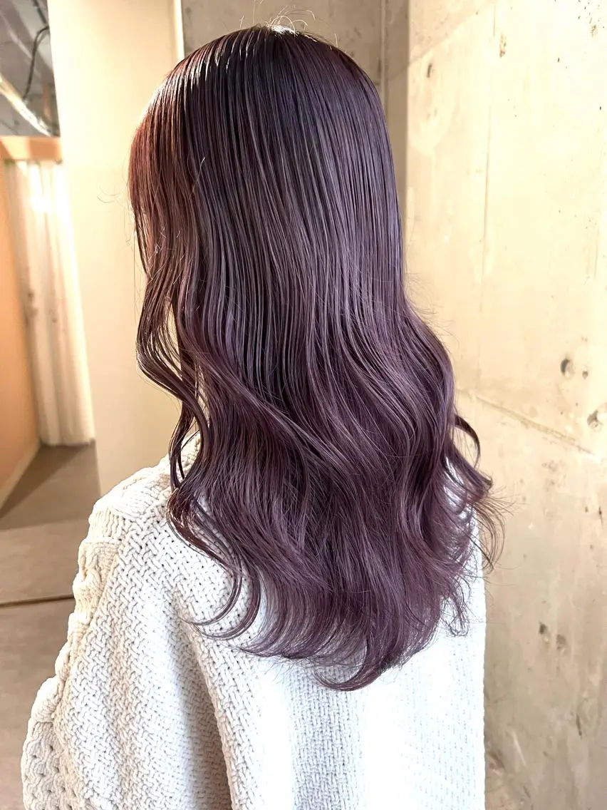 ロング カラー ヘアアレンジ ラベンダーカラー シルバー ヘアカラー lani ブリーチ /ダブルカラーのヘアスタイル