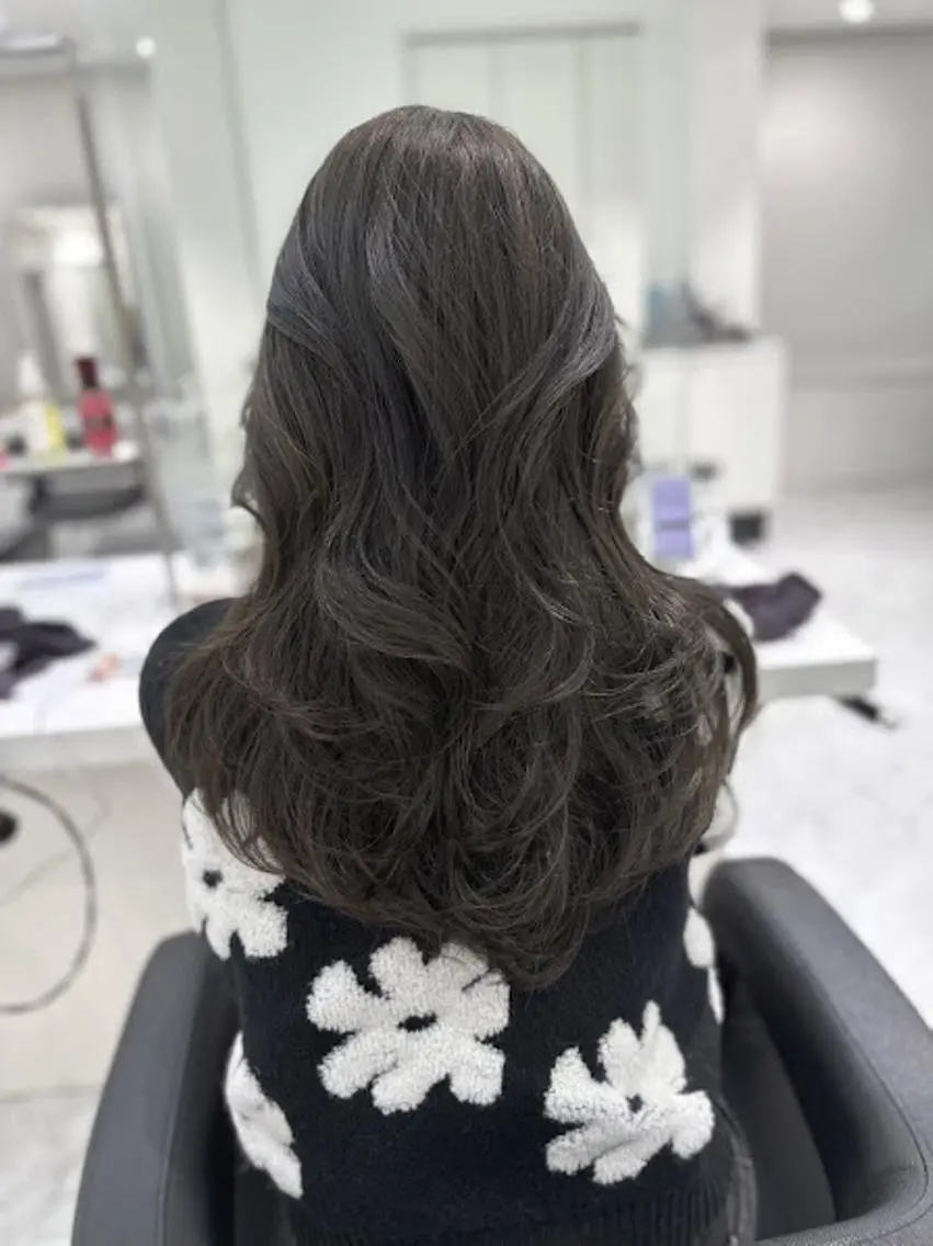 カラー ［THEATER 仙台店🌼］公式のヘアスタイル