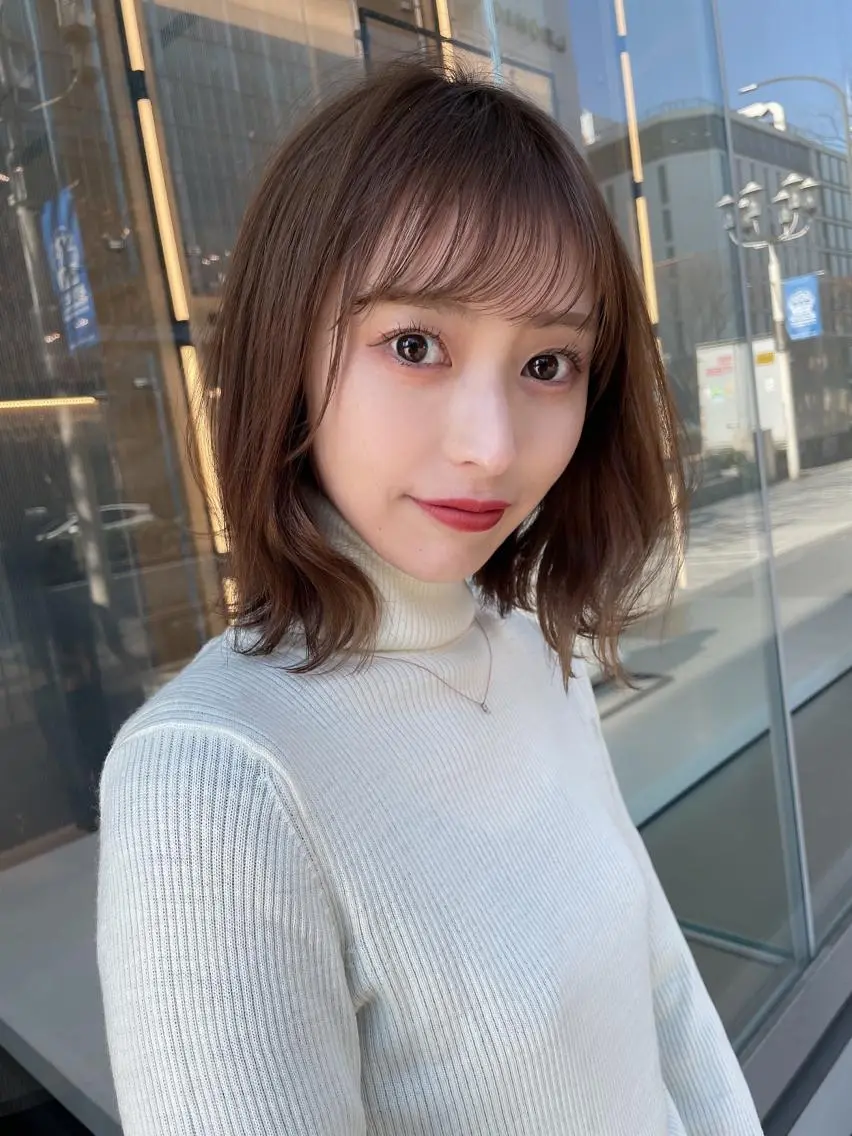 ショート カラー ボブ 外ハネヘア カット ヘアカラー トリートメント ツヤ髪になりたい方へ 🩷柴田知亜希のヘアスタイル
