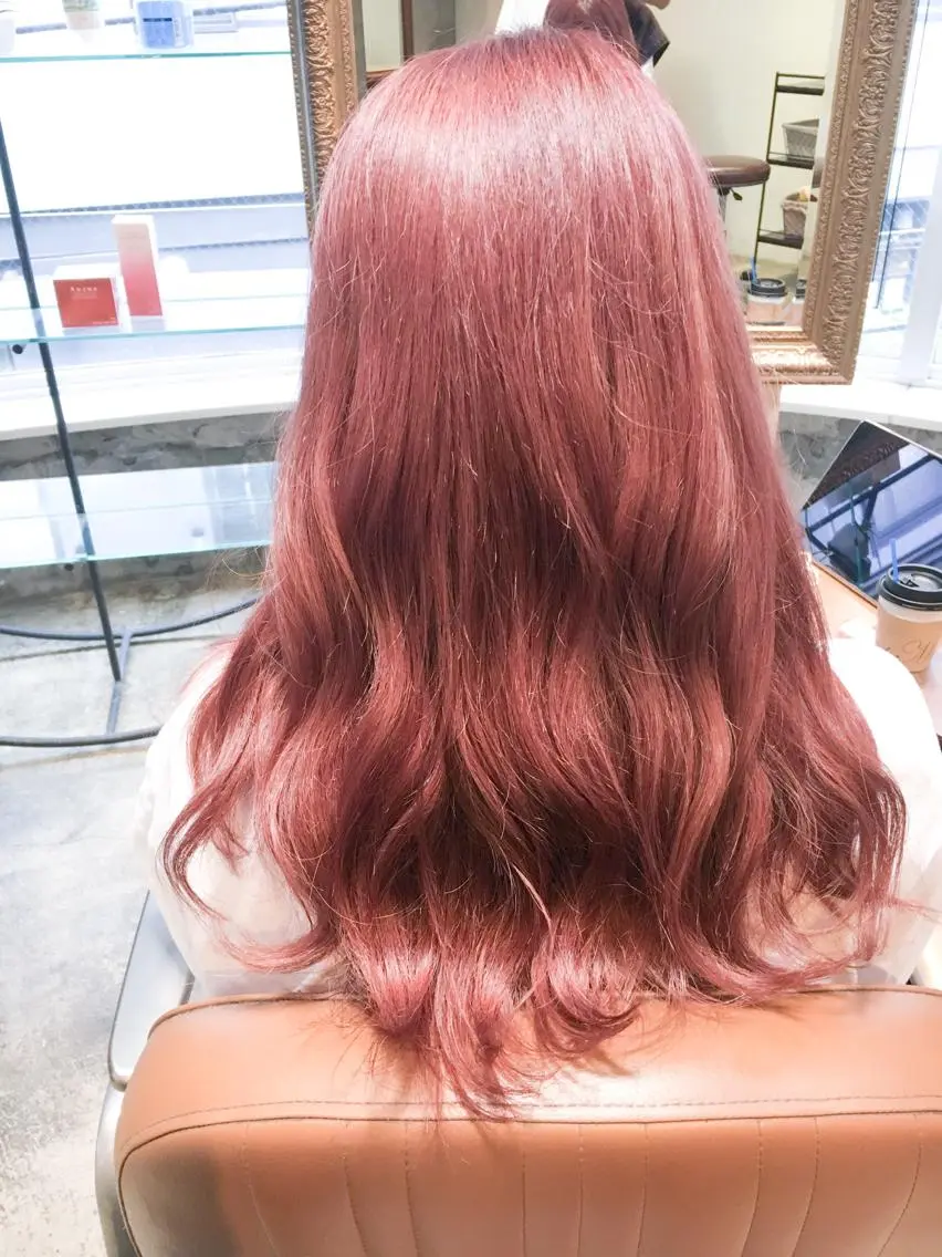 ロング カラー ピンクカラー 北條 優輝のヘアスタイル