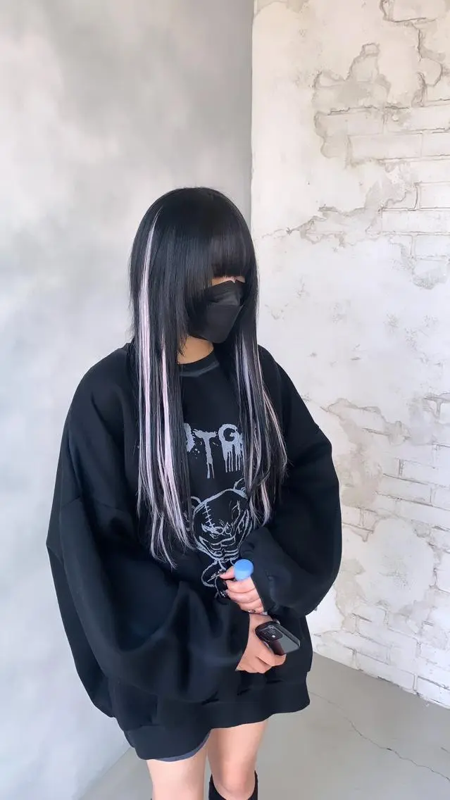 ロング エクステ 派手髪支持率No1 Eisukeのヘアスタイル