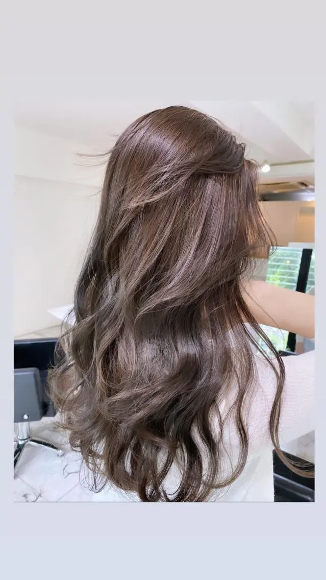 ロング カラー アッシュ アッシュブラウン バレイヤージュ ベージュカラー 黒髪 レイヤーカット✂️ 艶髪/小田部慎也のヘアスタイル
