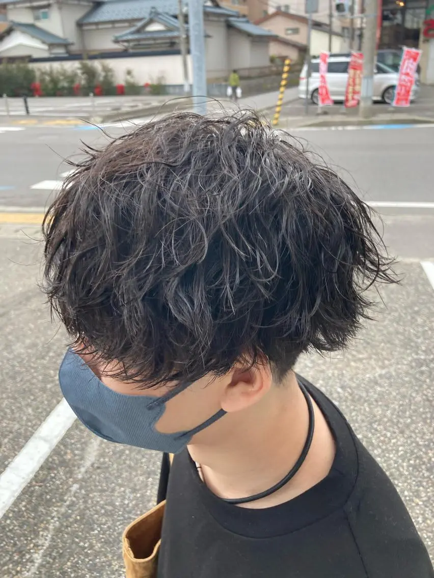 パーマ メンズ マッシュ 波巻きパーマ パーマが得意な【最高 悠斗】のヘアスタイル