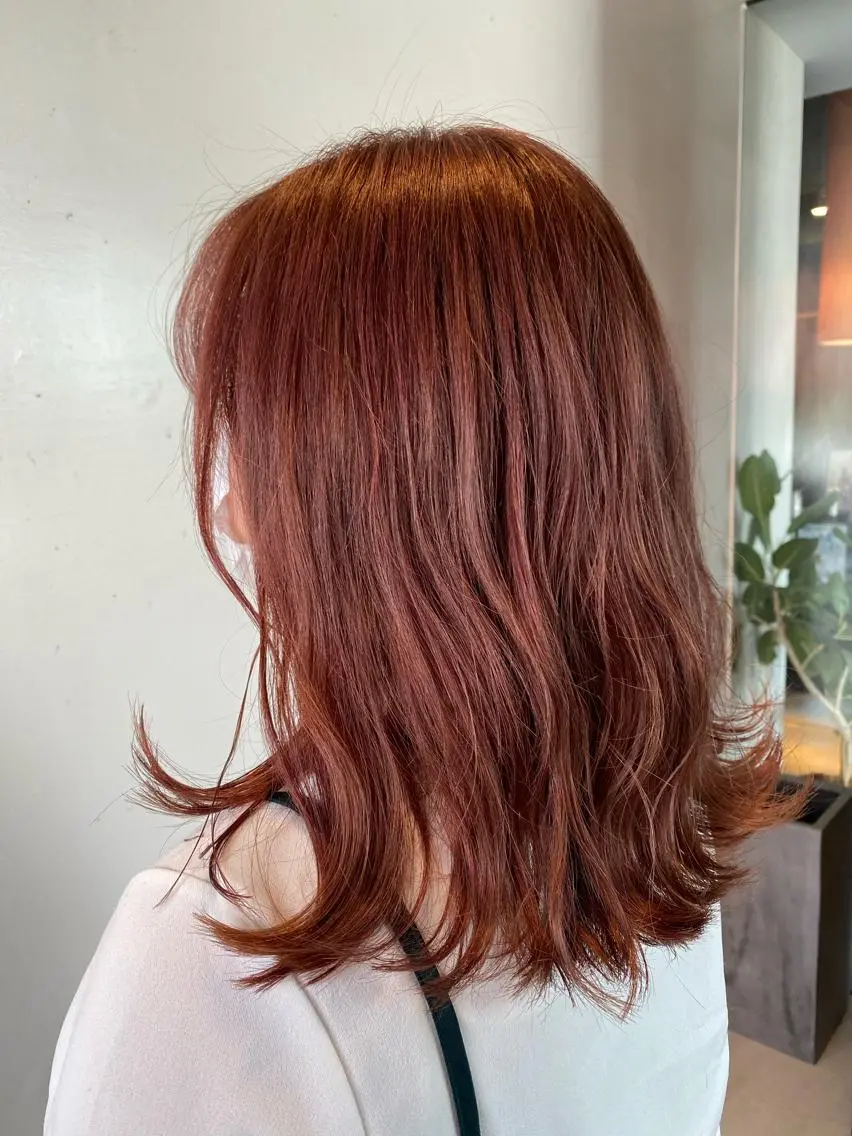 セミロング カラー ブラウンカラー ピンクカラー ピンクブラウン ヘアカラー トリートメント 中井 一葉のヘアスタイル