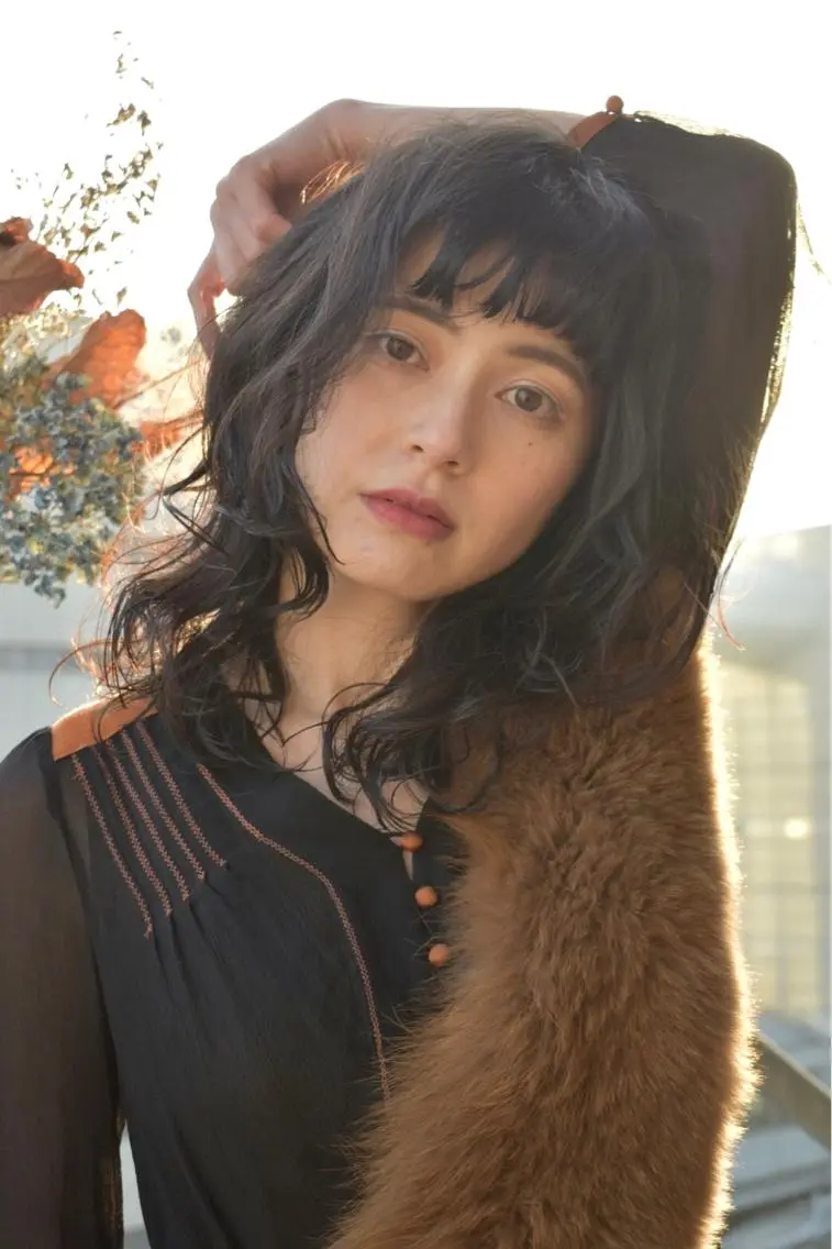 セミロング カラー パーマ セミロングパーマ AND THE BRICKS北川珠紀の眉毛・アイブロウイメージ