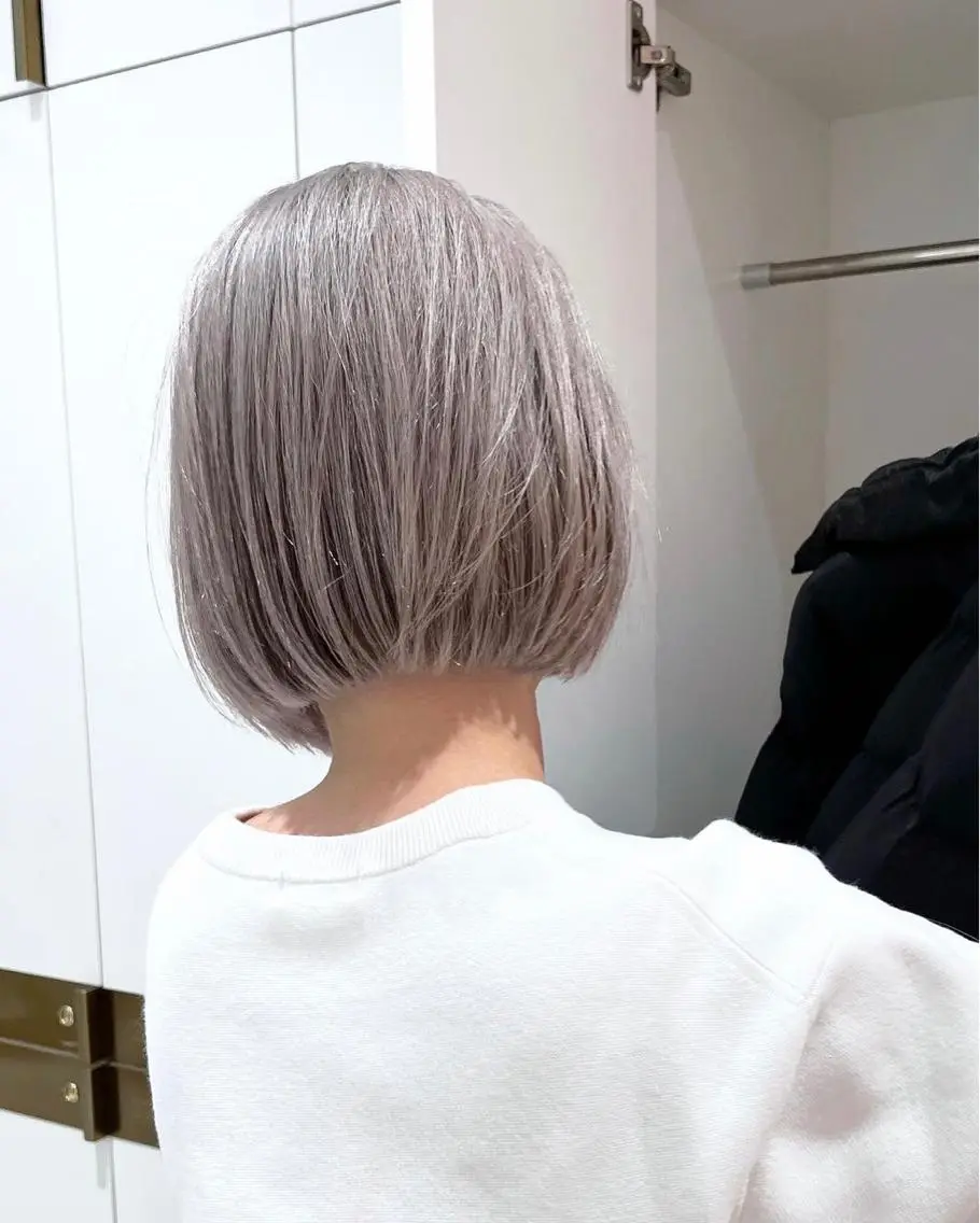 ショート カラー ベージュカラー 透明感カラー グレージュ ボブ ヘアカラー トリートメント ヘアセット レイヤー専門家 ダブルカラー修のヘアスタイル