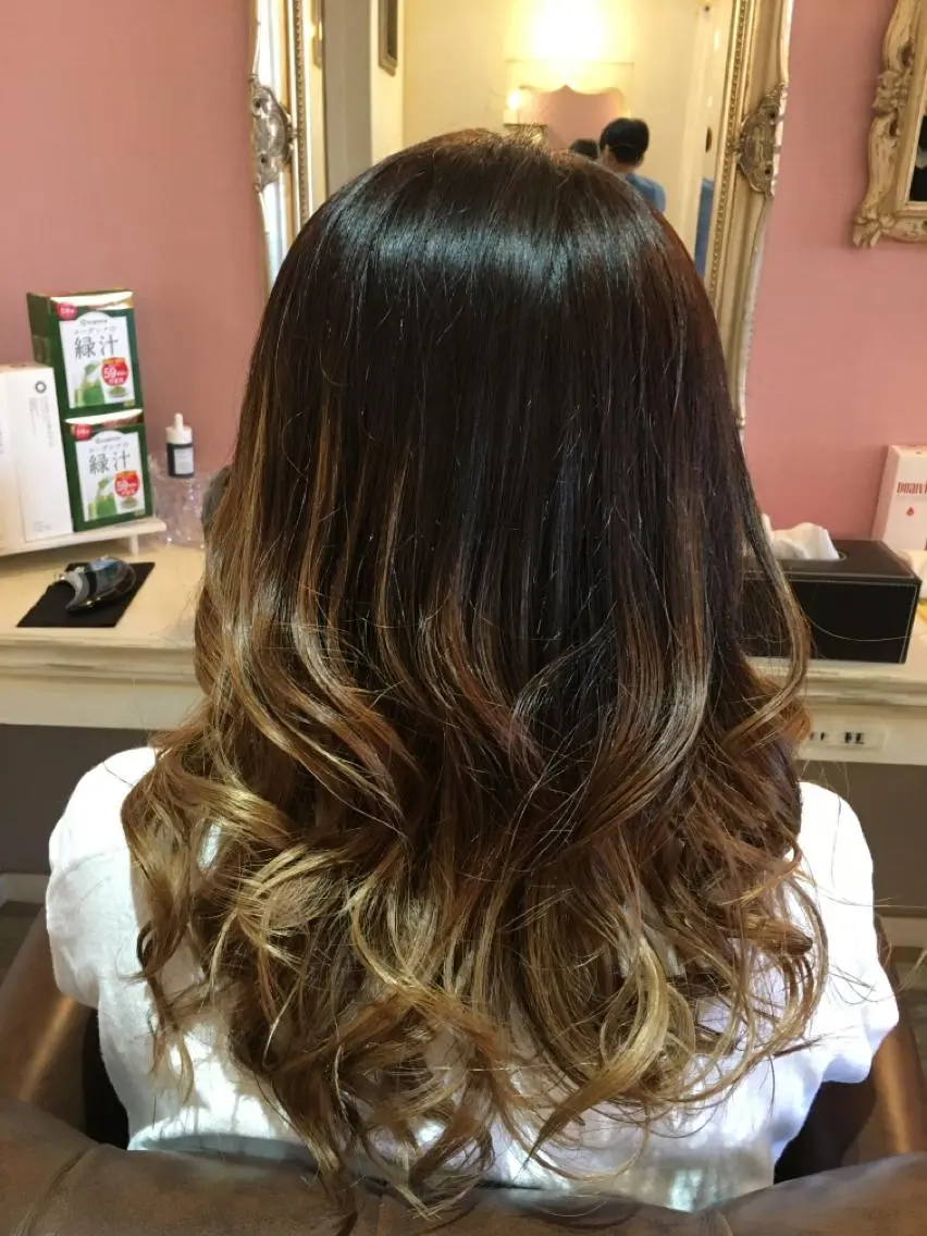 カラー カット ヘアカラー トリートメント plaatje 義見のヘアスタイル