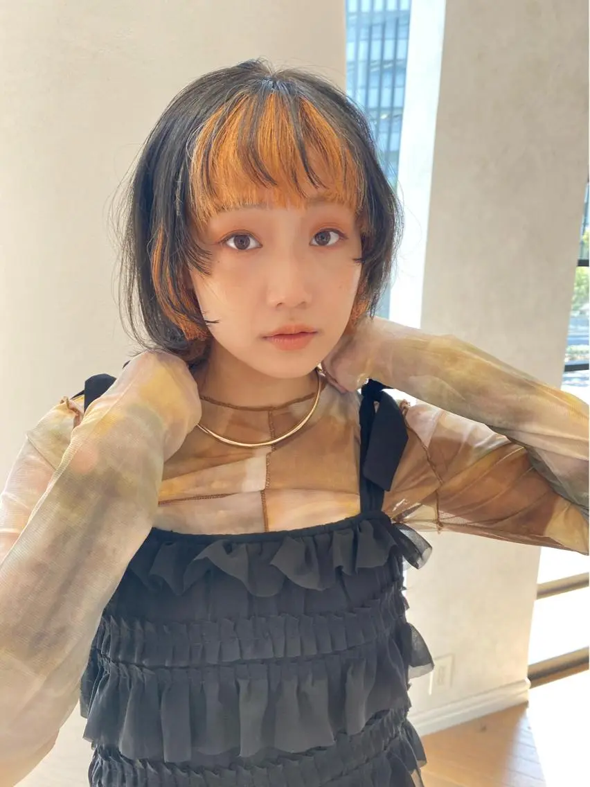 ミディアム カラー ミストバング フェイスフレーミング 増井 彩乃のヘアスタイル
