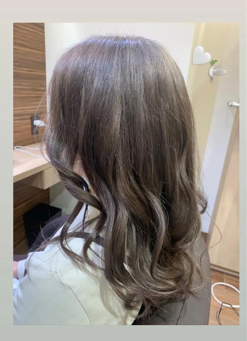 セミロング カラー 個室サロン🕊️ 飯塚優希のヘアスタイル