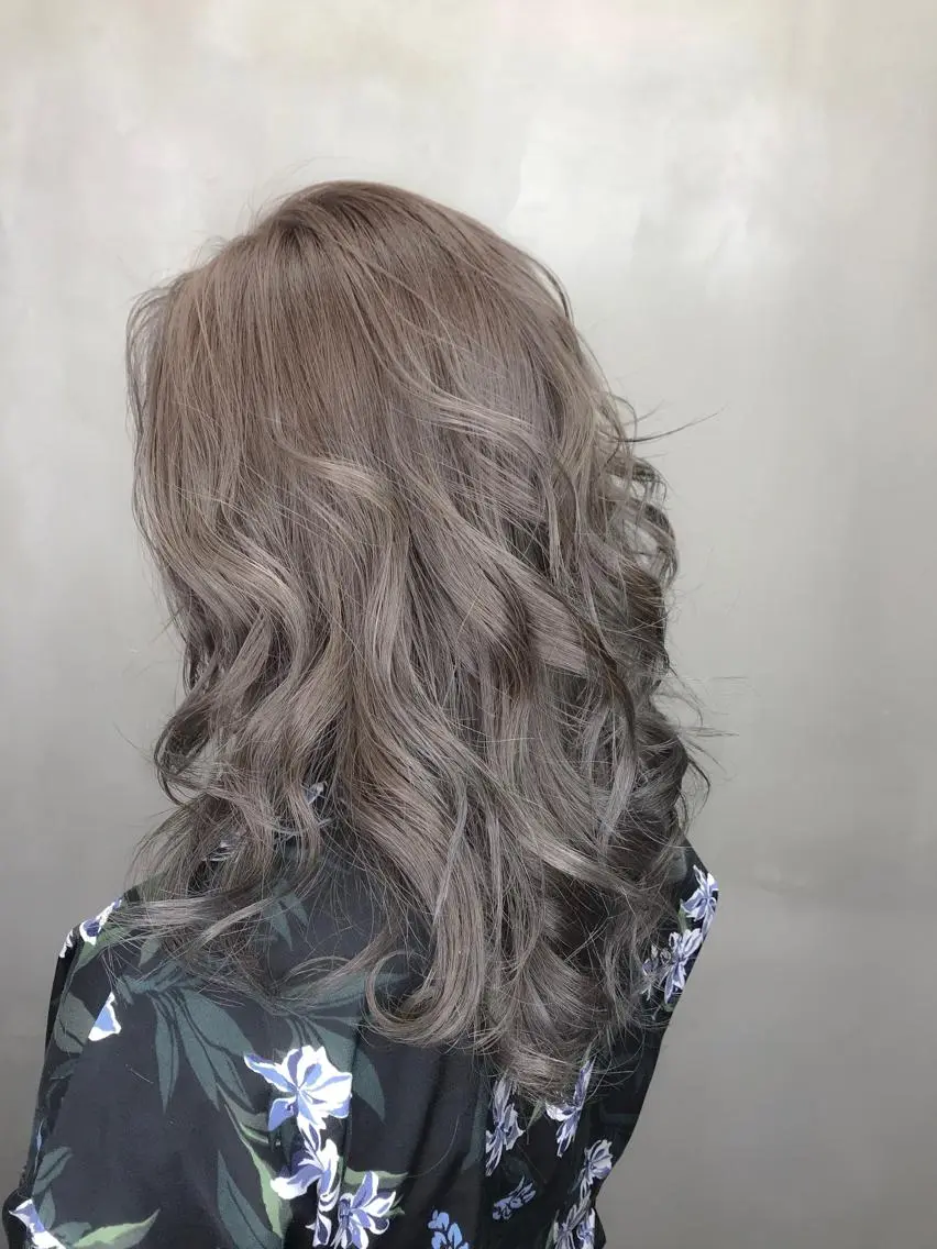 ミディアム カラー ダブルカラー イルミナカラー ラベンダーカラー 【透明感、艶髪】西村 有司のヘアスタイル