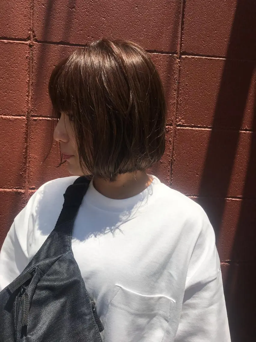 ミディアム ボブ 外ハネヘア カット ヘアカラー トリートメント ayane⭐️ボブ・ ショート・パーマのヘアスタイル
