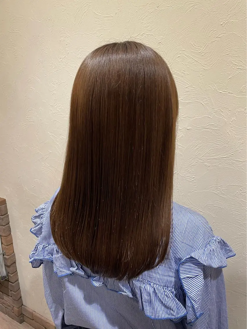 ロング 西山 瑞希のヘアスタイル