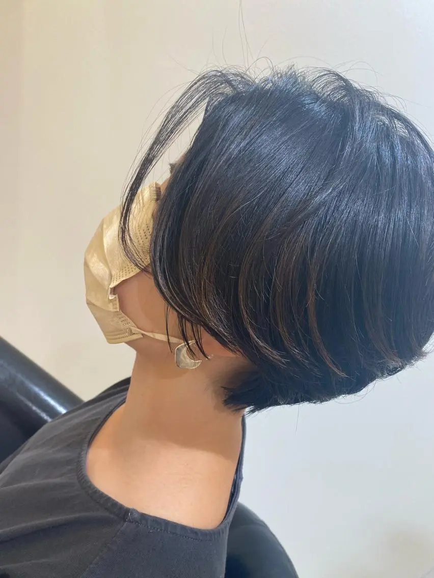 ショート カット 斎藤 彩香のヘアスタイル