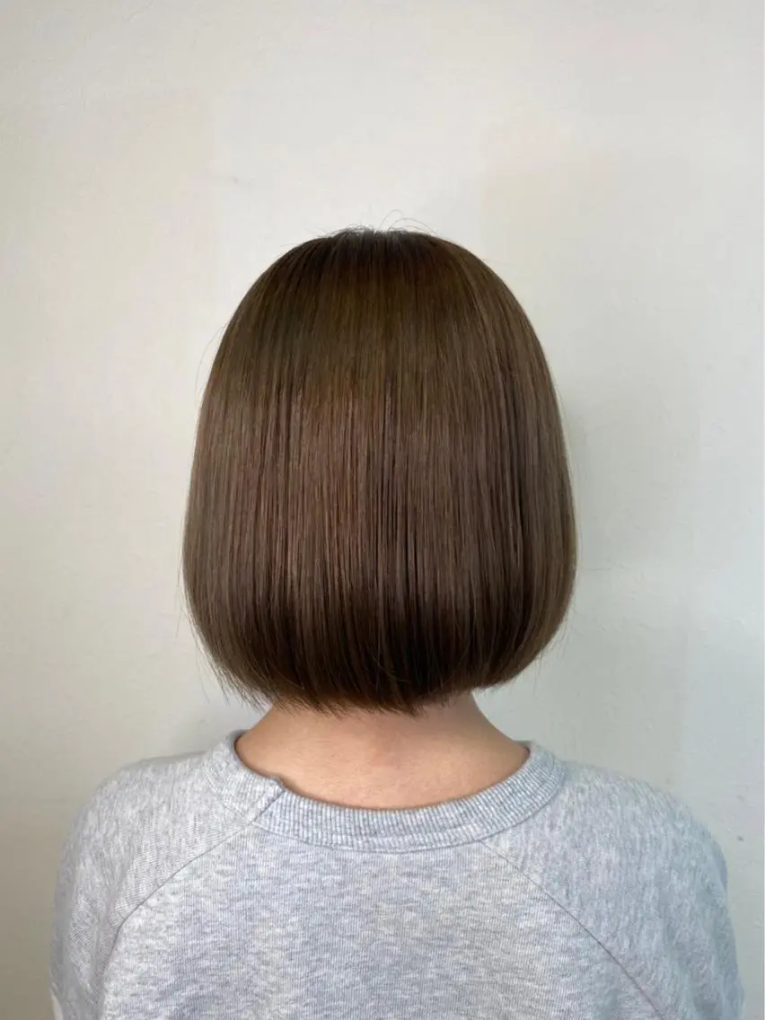 ショート パーマ 鶴﨑 美優亜のヘアスタイル