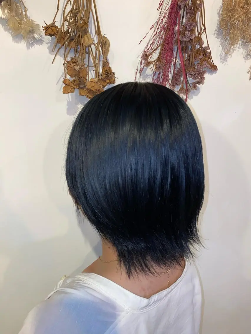 カラー 黒髪 ブルーカラー ブルーブラック 松下 詩恵里のヘアスタイル