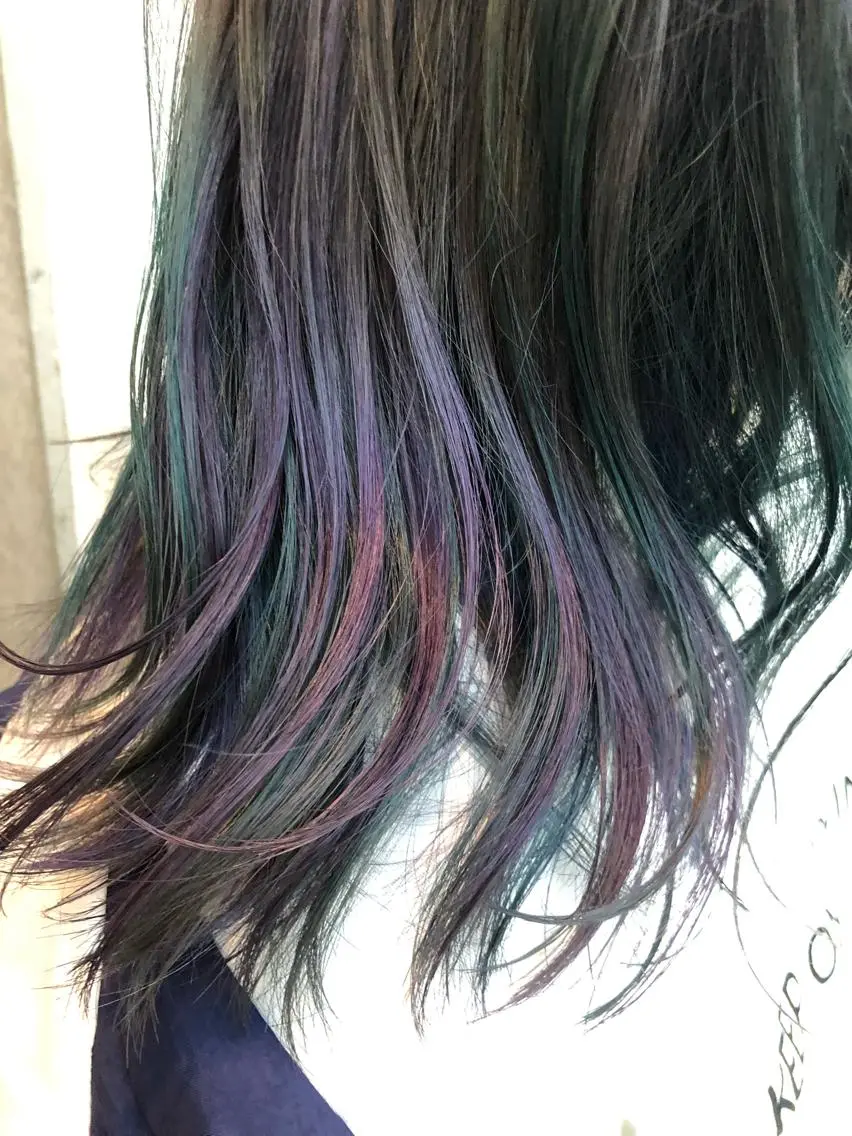 セミロング カラー グラデーションカラー ユニコーンカラー カット ヘアカラー トリートメント 原宿サロン代表 デザインカラー伊藤卓のヘアスタイル