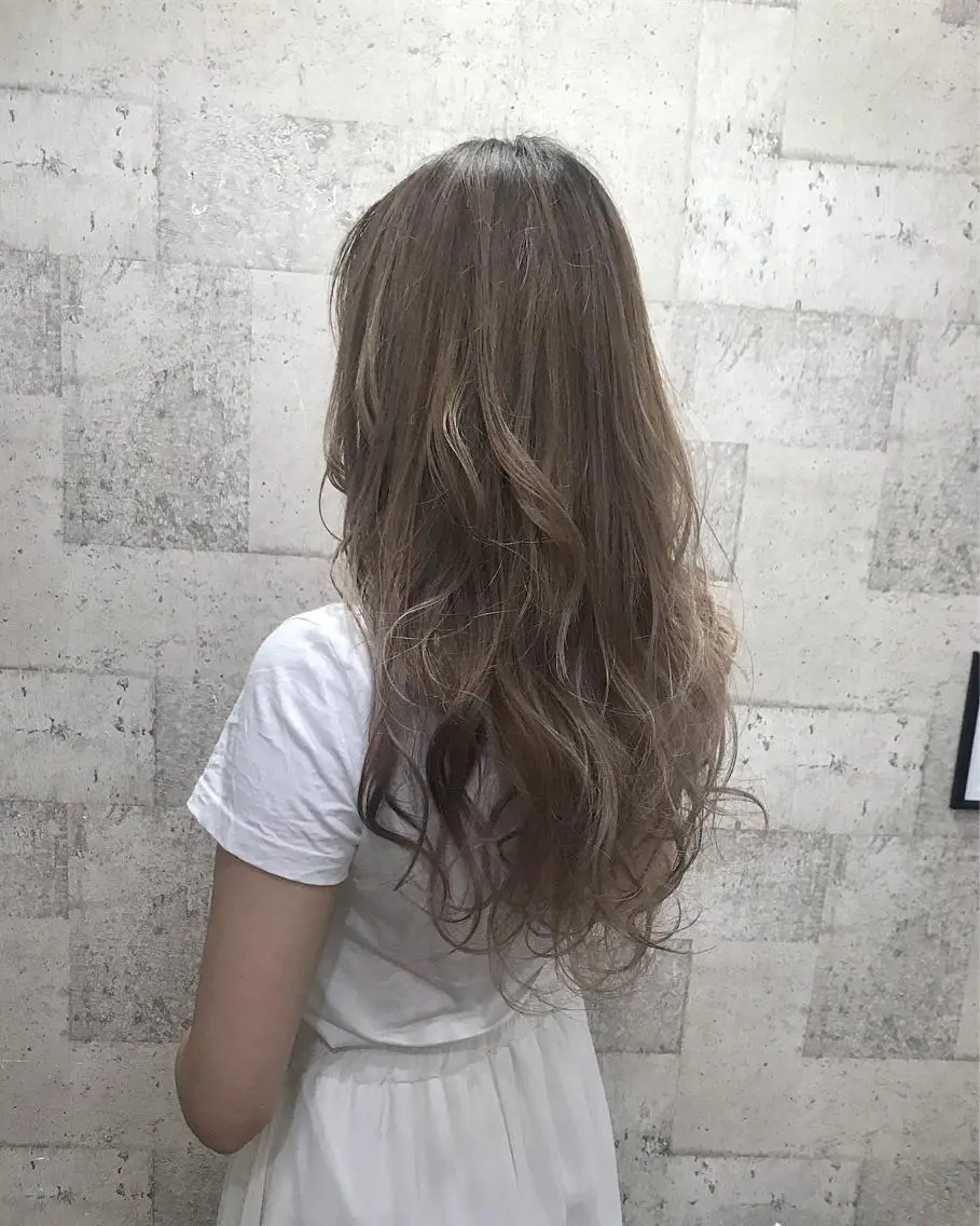 ロング カラー ブリーチ グレージュ インナーカラー/天神 ブリーチ/吉田のヘアスタイル