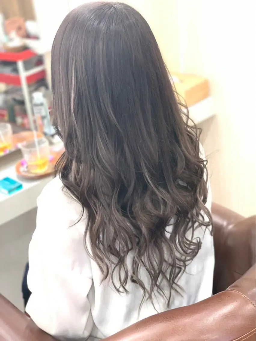 セミロング 🐥こ ま🐥のヘアスタイル