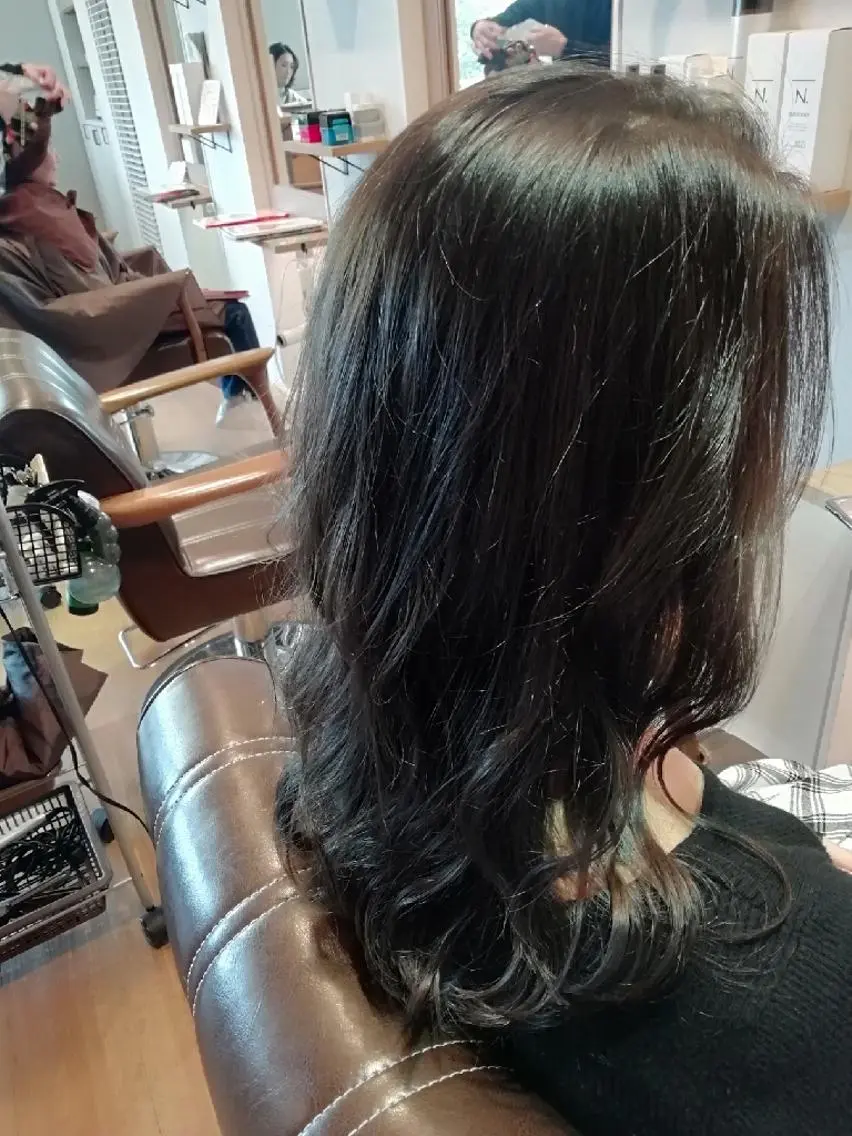 カラー グレージュ 堀 望美のヘアスタイル