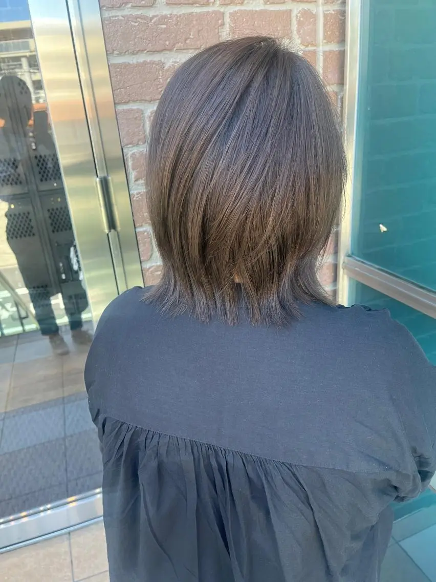 ミディアム カラー パーマ ヘアアレンジ メンズ キッズ ネイル アイブロウ 久木原 ゆりのヘアスタイル