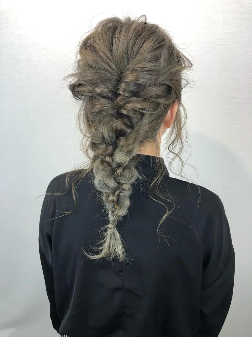 カラー ヘアアレンジ ダブルカラー グレージュ 🤍2nd🤍田所 美希のヘアスタイル