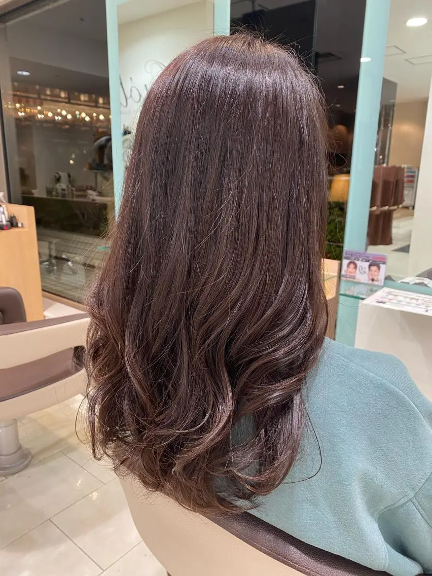 ロング カラー 透明感カラー オリーブカラー オレンジ 縮毛矯正 N°jemica 🫧REIKA🫧のヘアスタイル