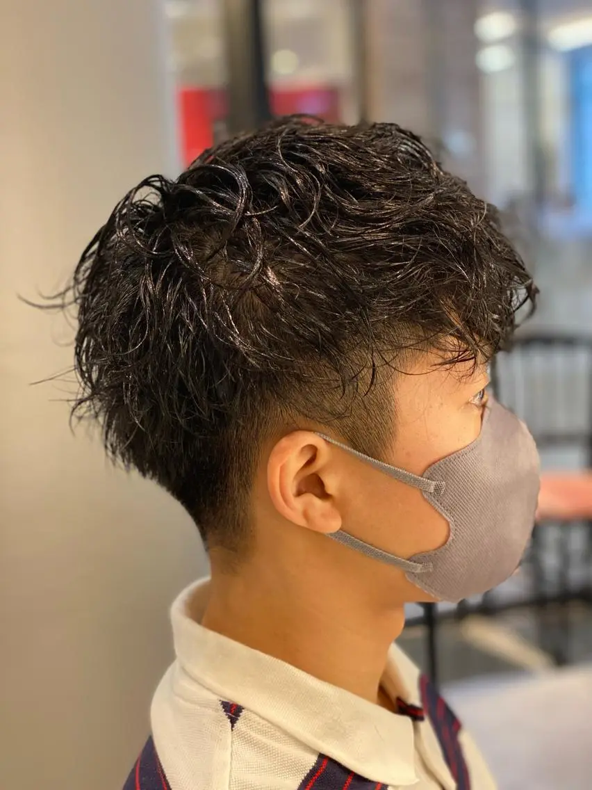 パーマ メンズ 刈り上げ unopulir 景山 凌のヘアスタイル