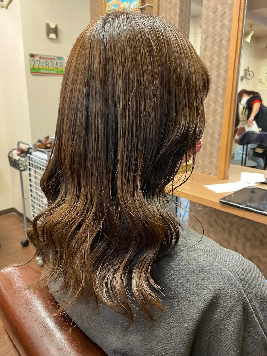 セミロング カラー カット ヘアカラー liL hair サトウリョウタのヘアスタイル