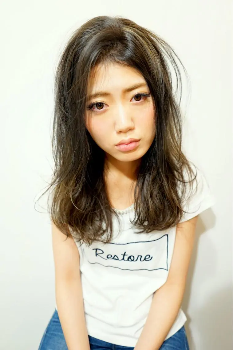 セミロング カラー ハイライトカラー ハイライト 小谷 未歩のヘアスタイル