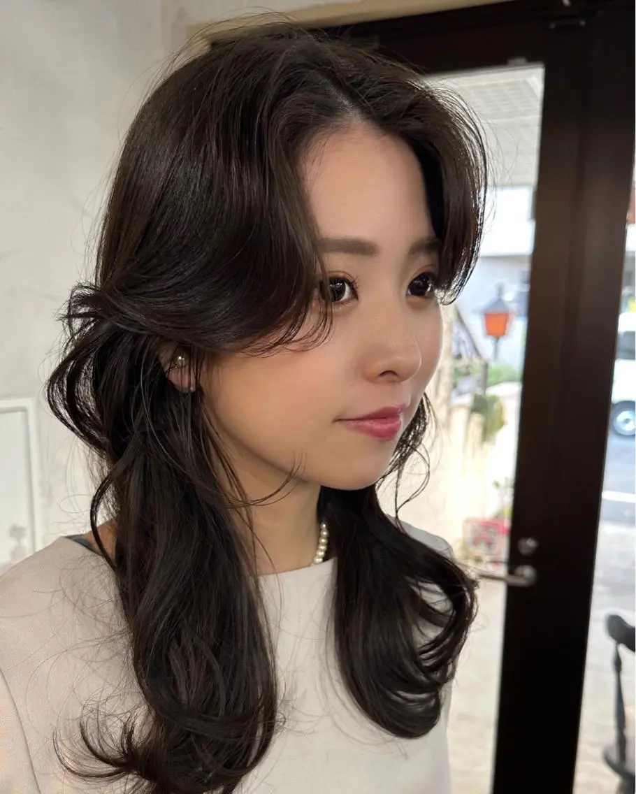 セミロング カラー 切りっぱなしボブ ショートボブ セミロングパーマ バレイヤージュ ベージュカラー カット ヘアカラー トリートメント 韓国レイヤー柔らかい 地毛風縮毛矯正/マツのヘアスタイル