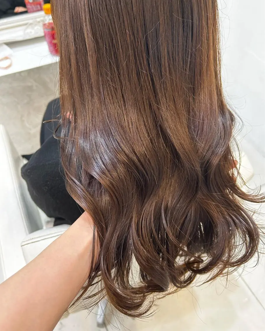 セミロング カラー ヘアアレンジ マツエク・マツパ アイブロウ ブラウンカラー チョコレートブラウン カラーマツエク カット ヘアカラー トリートメント 透明感カラー🫧ヘア セット🫧松本菜月の眉毛・アイブロウイメージ