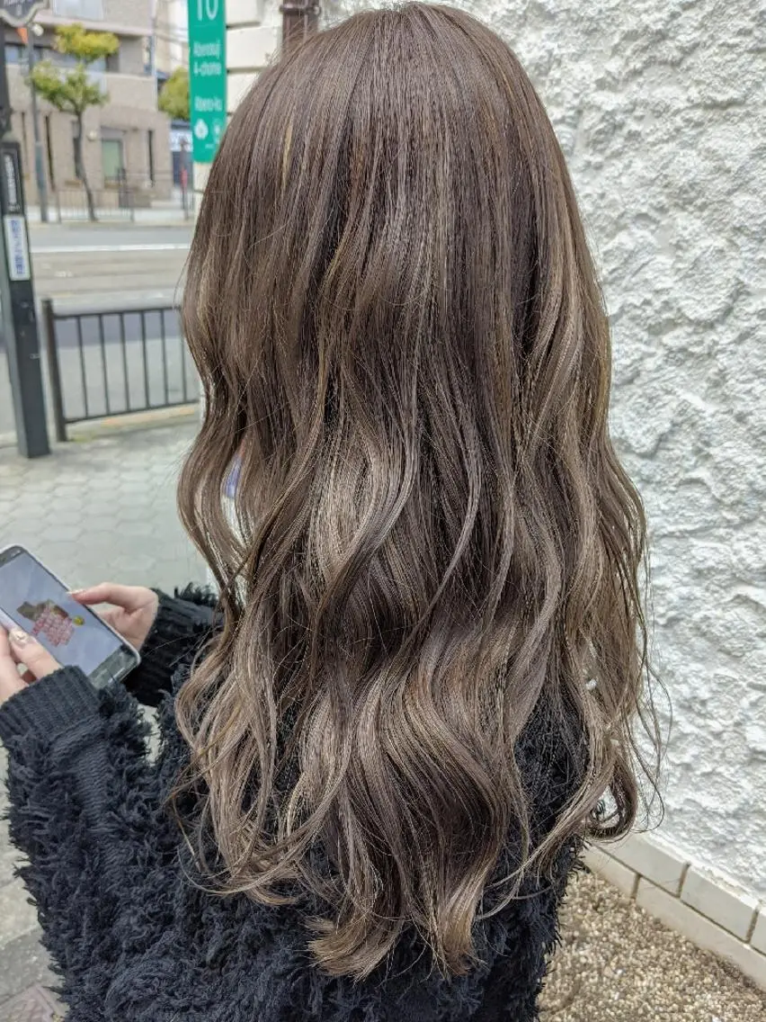 ロング カット ヘアカラー トリートメント hair salon Zöld.のヘアスタイル