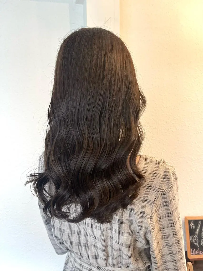 セミロング ヘアカラー トリートメント 難波 茜のヘアスタイル