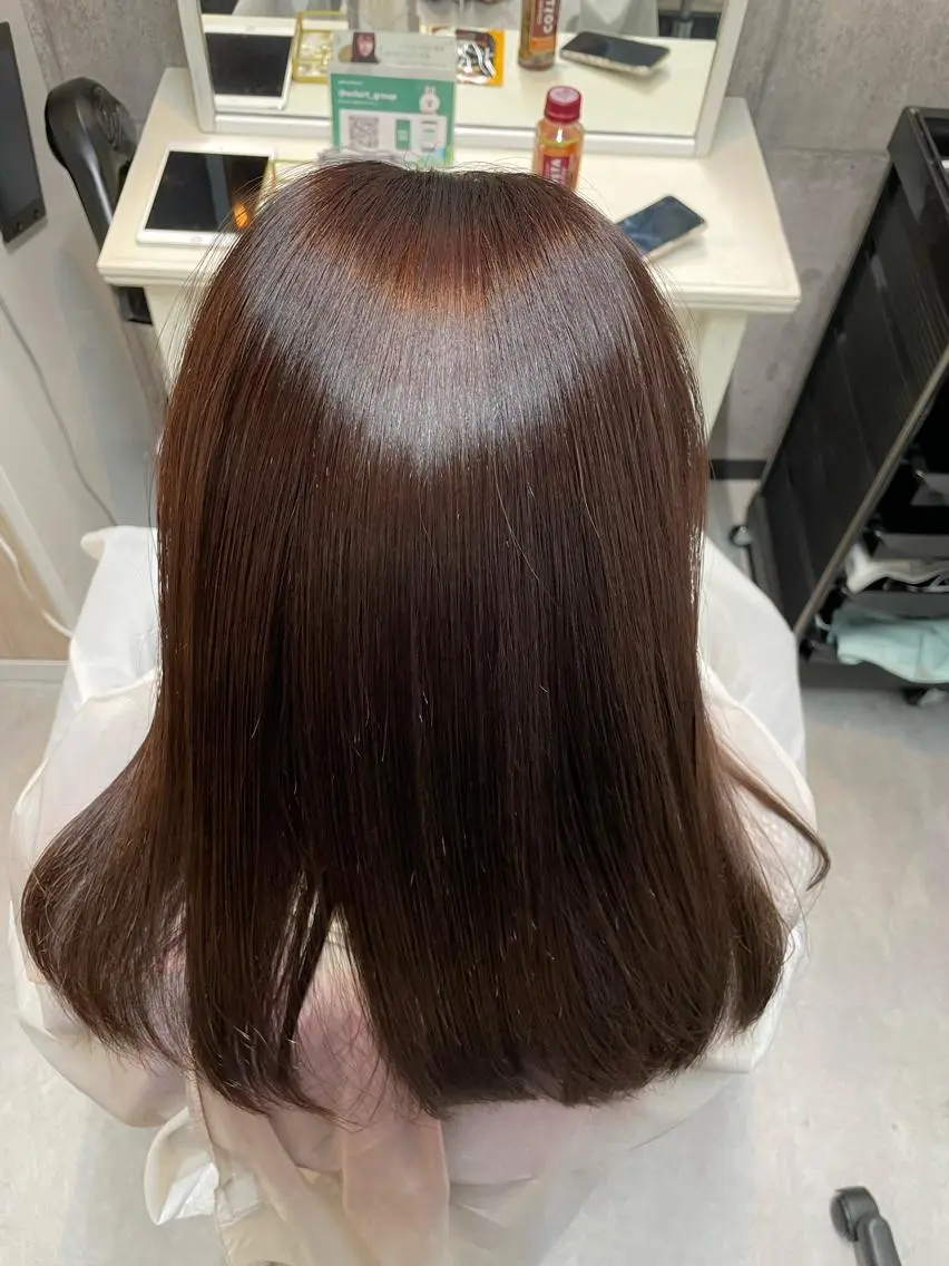 セミロング カット ヘアカラー 縮毛矯正 トリートメント 断られる髪に答えを ♣️井上秀樹♠️のヘアスタイル