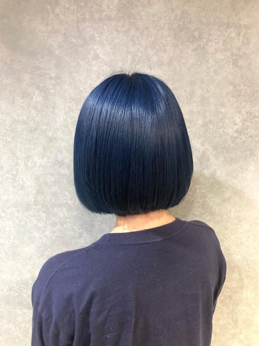 ショート カラー ブリーチ Romy まるのヘアスタイル