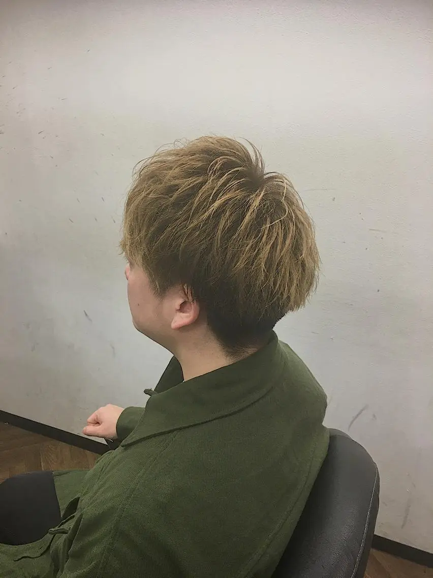 ミディアム カラー ベージュカラー ブロンド ブロンドベージュ 前田賢生 ご新規様はNGのヘアスタイル