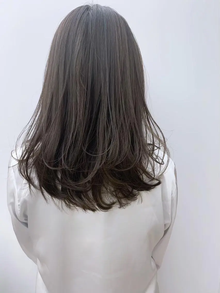 パーマ セミロング ヘアアレンジ デート N° +aero 横浜のヘアスタイル
