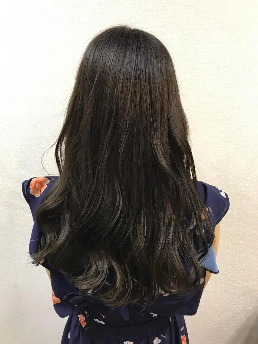 ロング カラー カット ヘアカラー トリートメント 吉森 満俊のヘアスタイル