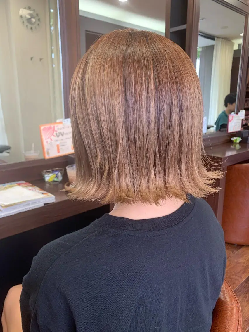 ミディアム おせ ちさとのヘアスタイル