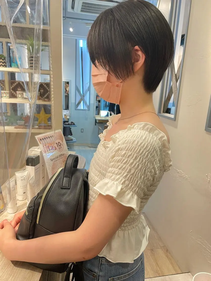 ショート カラー 丸みショート アッシュ ダークアッシュ ショートヘア ヘアカラー トリートメント レイヤー/ボブ/ 顔周り/yukinaのヘアスタイル