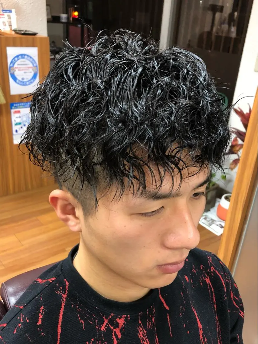 ショート パーマ メンズ 🏝川津瑛二🧖♀ 極上パーマ&カラー⭕のエステ・リラクイメージ