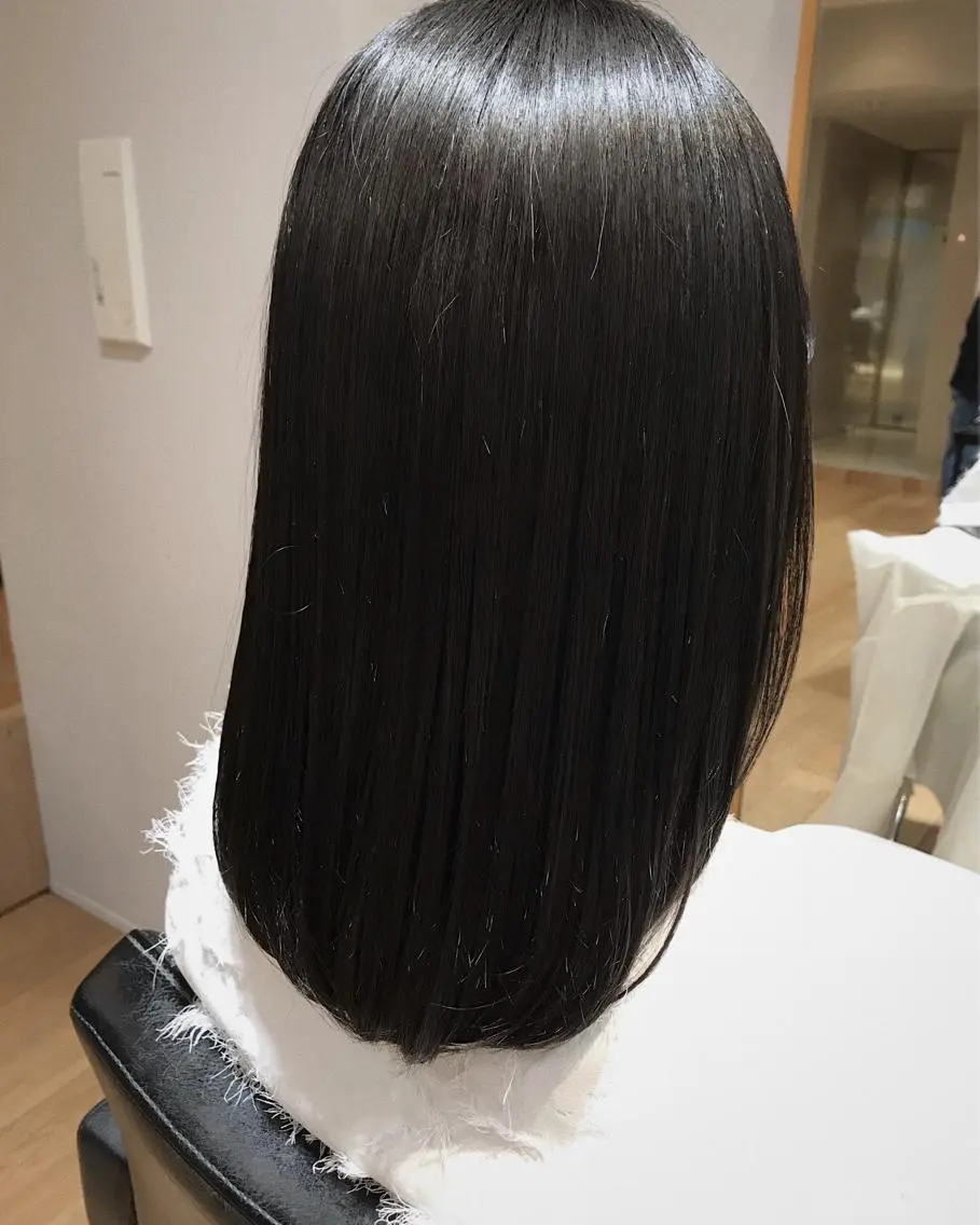 ミディアム カラー グレージュ カット トリートメント 松田 亮葉のヘアスタイル