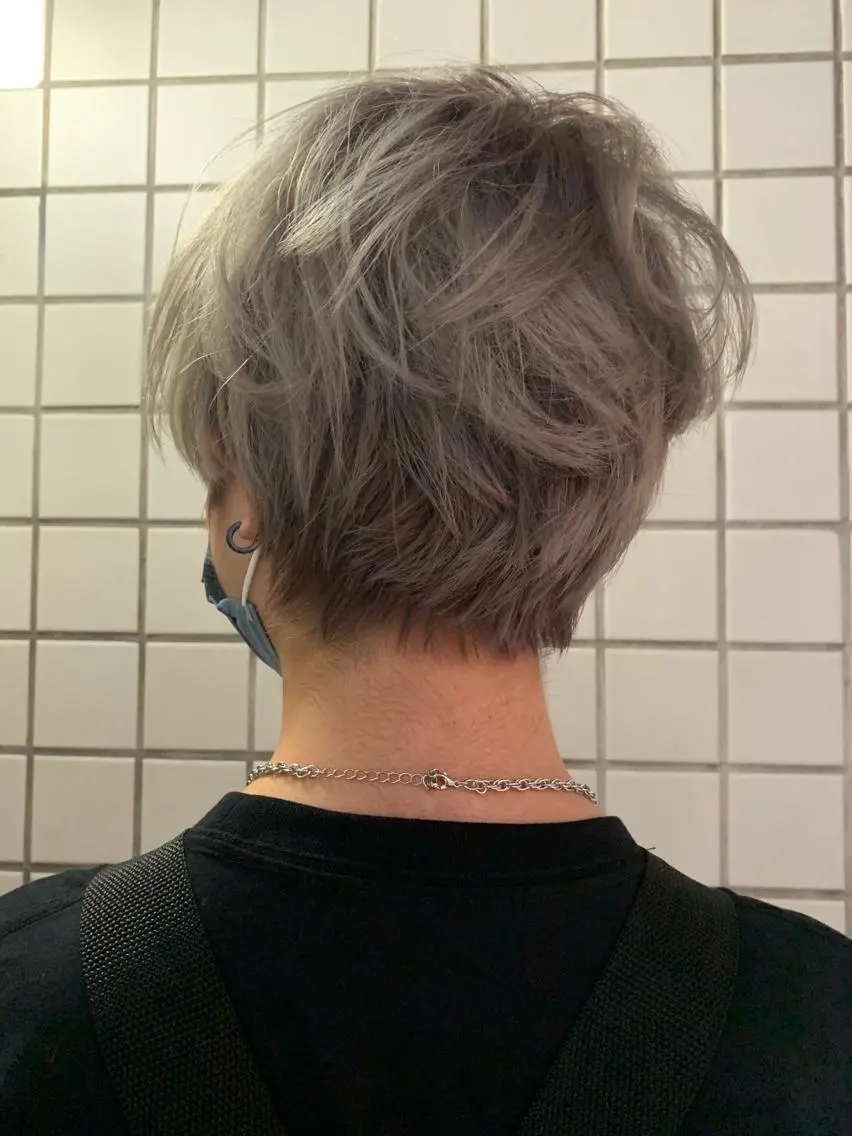 ショート カット ヘアカラー miu (ミユ)のヘアスタイル