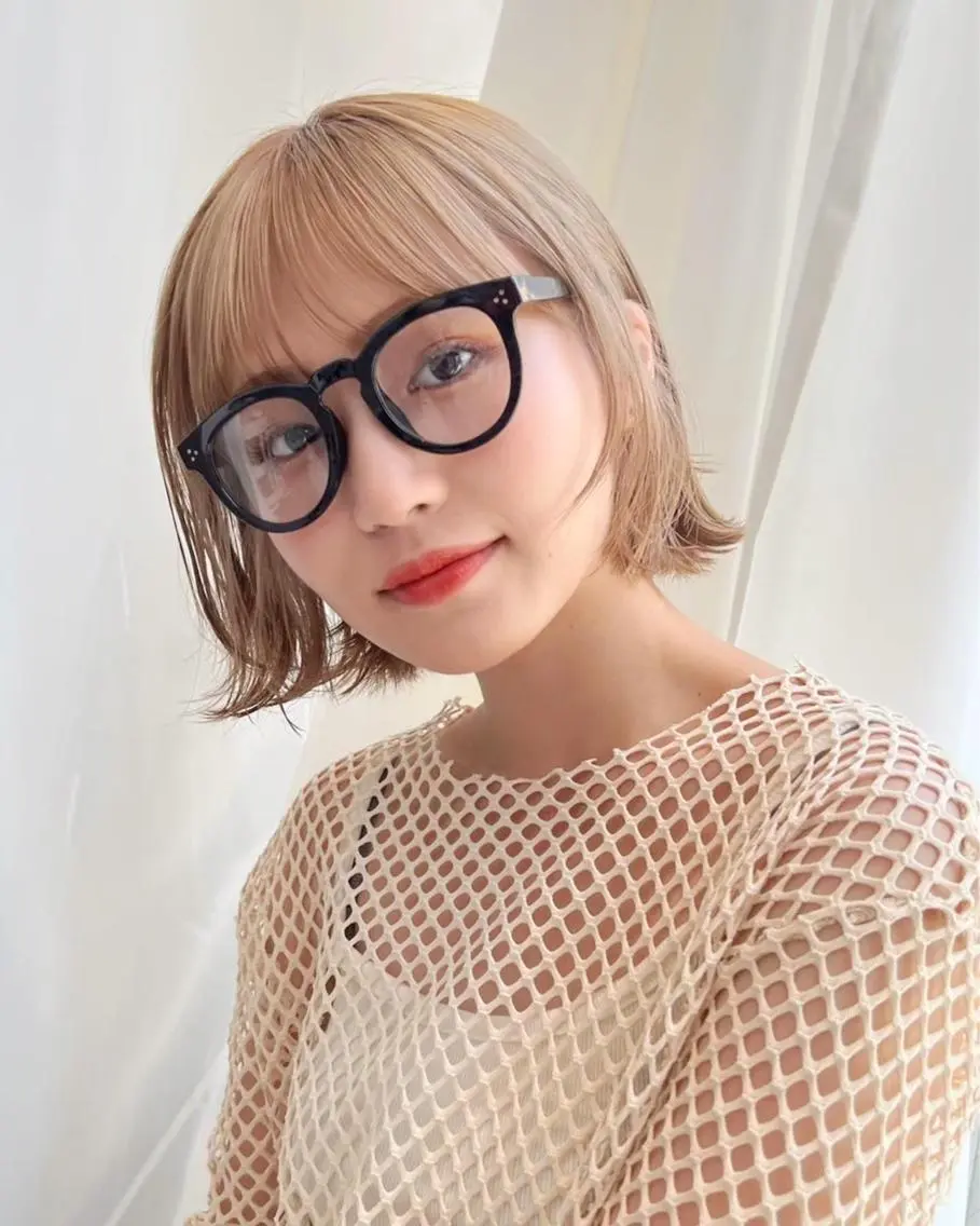ショート カラー ベージュカラー 透明感カラー グレージュ ボブ カット ヘアカラー トリートメント レイヤー専門家 ダブルカラー修のヘアスタイル